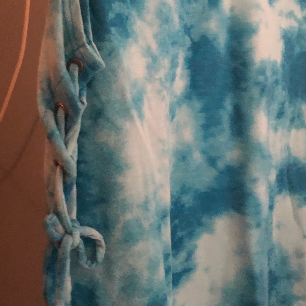 Wonder Woman Shirt - Picture 4 of 5